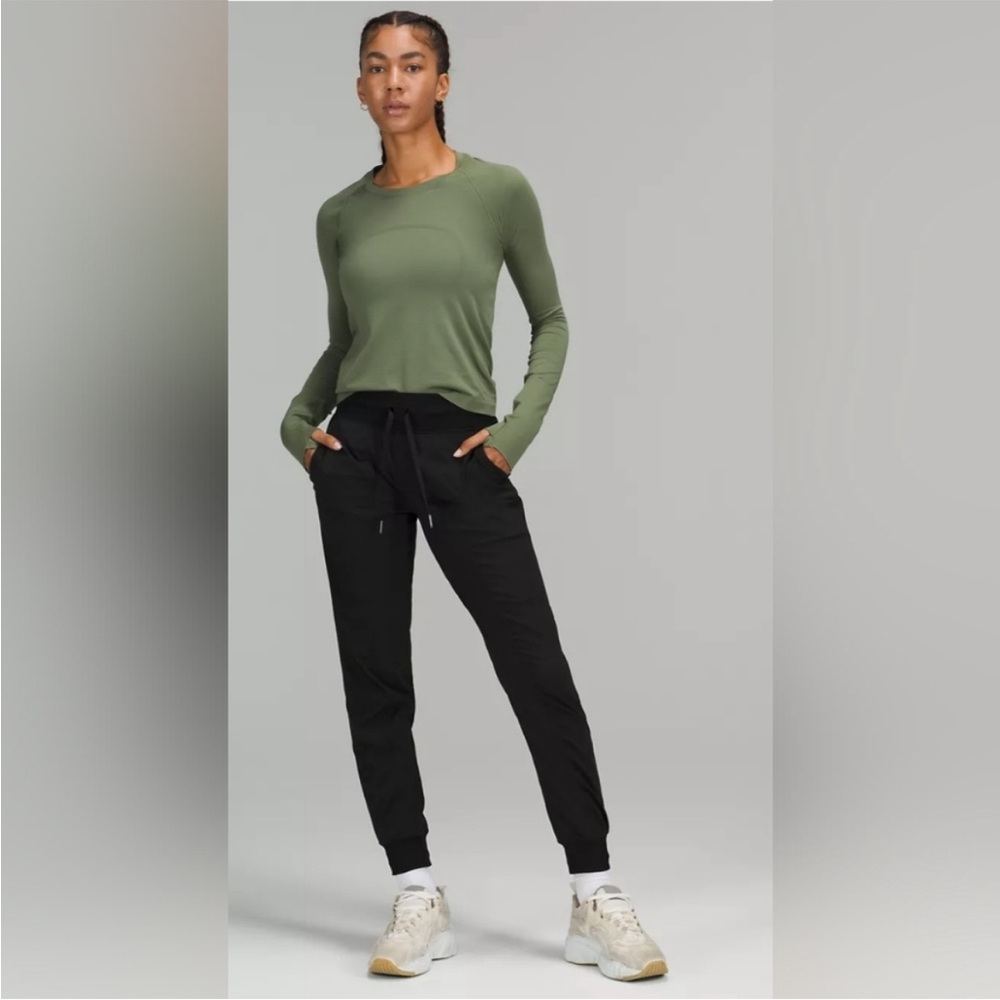 LULULEMON Black Dance Studio Mid Rise Jogger 4